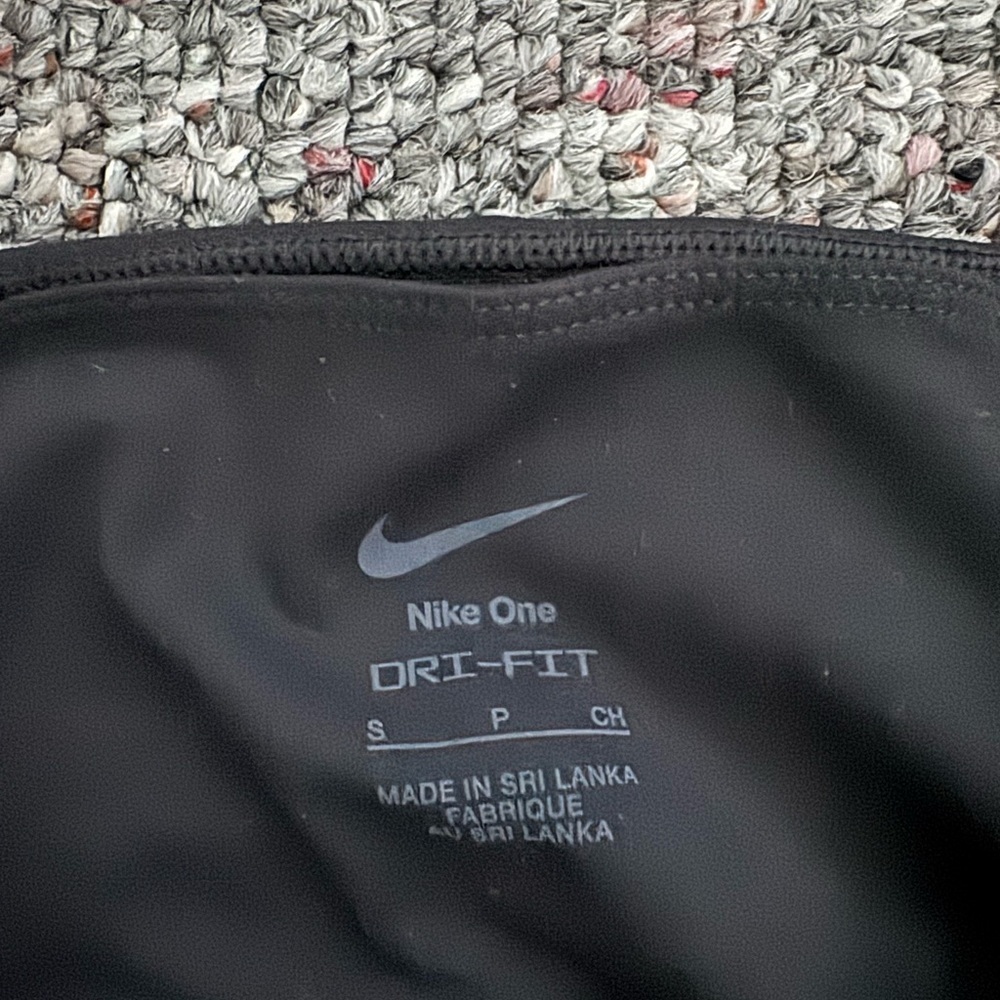 Nike Womens NWT Classic Black Leggings - Picture 5 of 5
